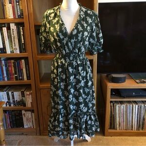 👗EUC Ryan Michelle floral dress